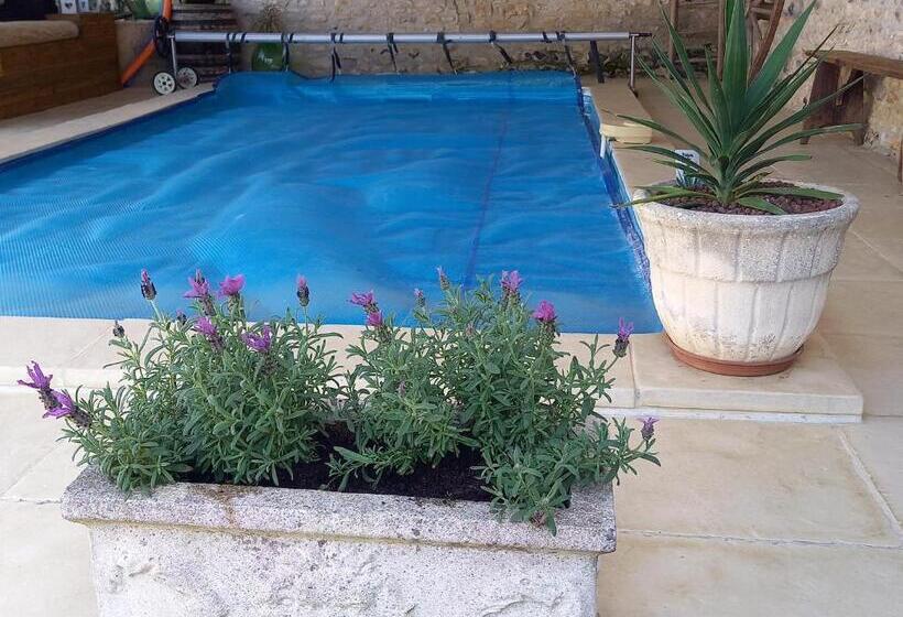 مبيت وإفطار La Charentaise Ch D Hôtes ,studio