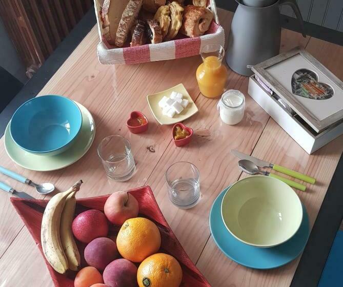 住宿加早餐  Maison D Hôtes La Pierre Pointue