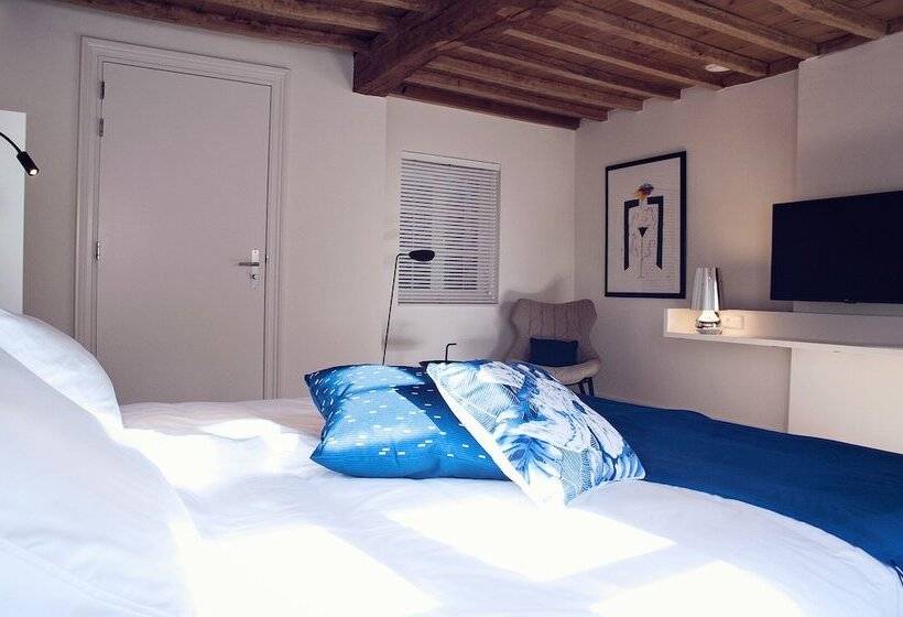 ホテル Maison Village