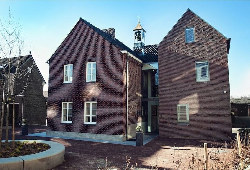 ホテル Maison Village