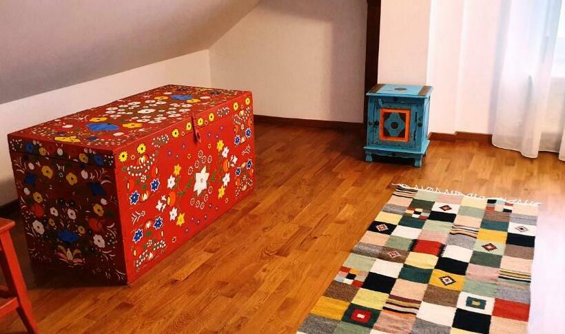 فندق Pensiunea Tania Nora