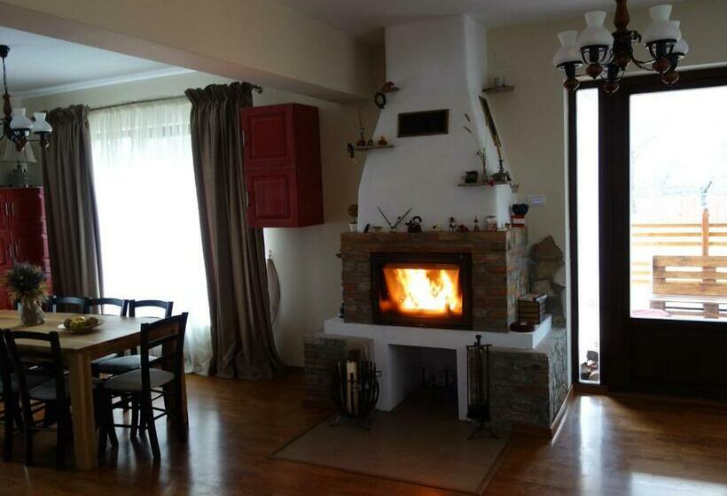 فندق Pensiunea Tania Nora