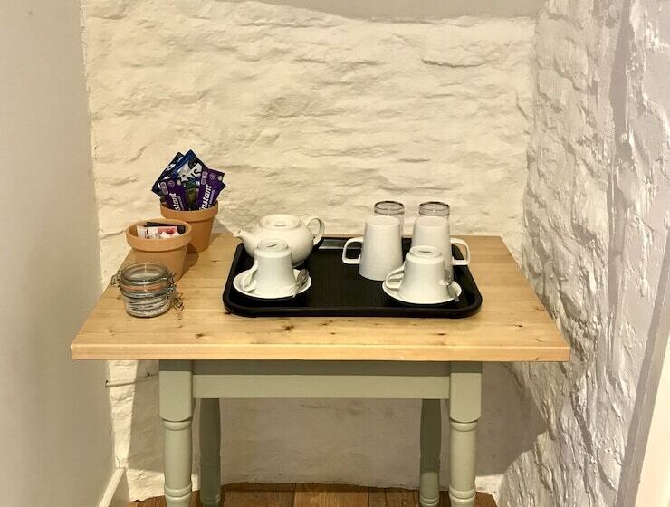 민박 Lucy S Tearoom