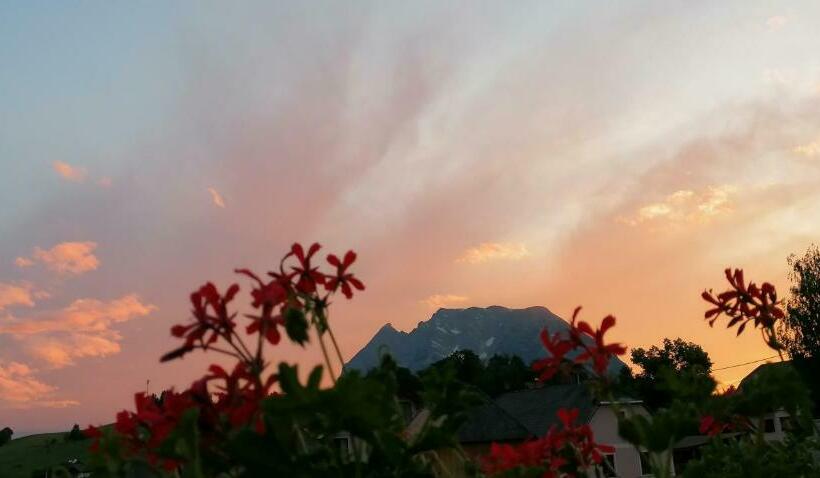 بنسيون Lasserhof