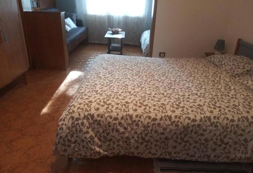 민박 A Casa Della Zia