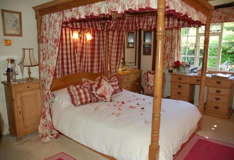 مبيت وإفطار Clayton Wickham Farmhouse