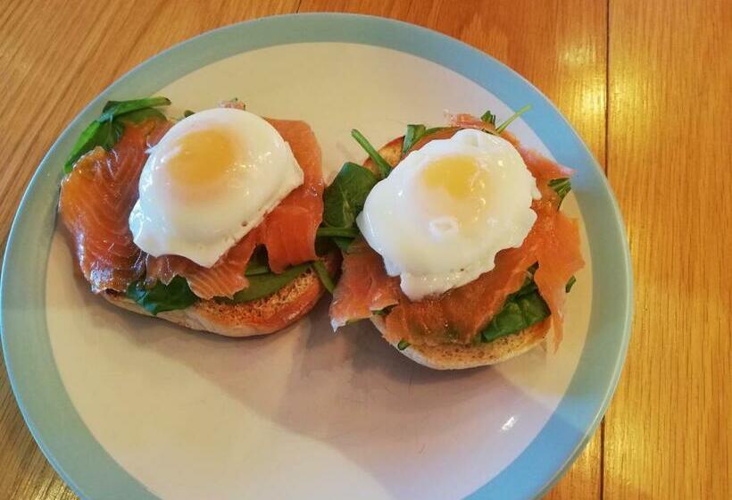 ベッドアンドブレックファースト Little Orchard House