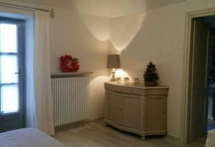 مبيت وإفطار Novecento Charming Room