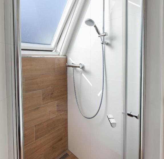 Bed And Breakfast Raapop