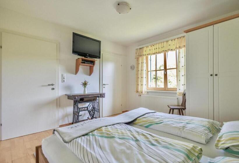 هتل Bauernhof Kure