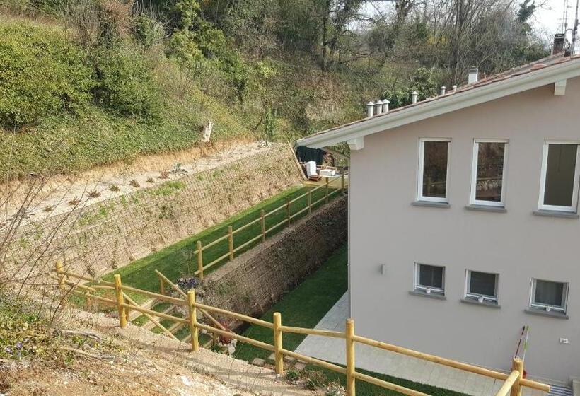 Mimosa Apartments