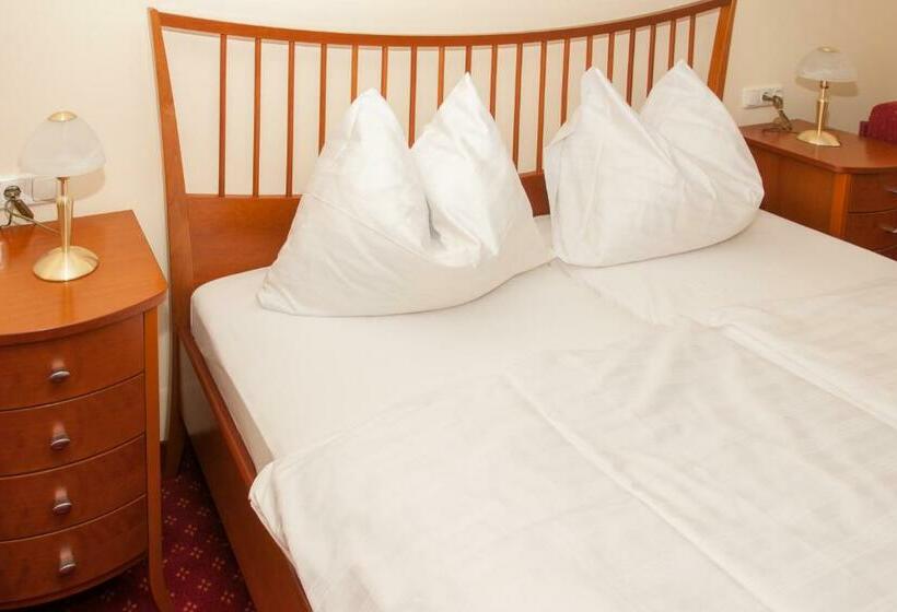 ペンション Gasthof Hofbauer