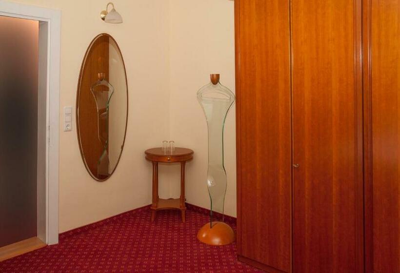 ペンション Gasthof Hofbauer