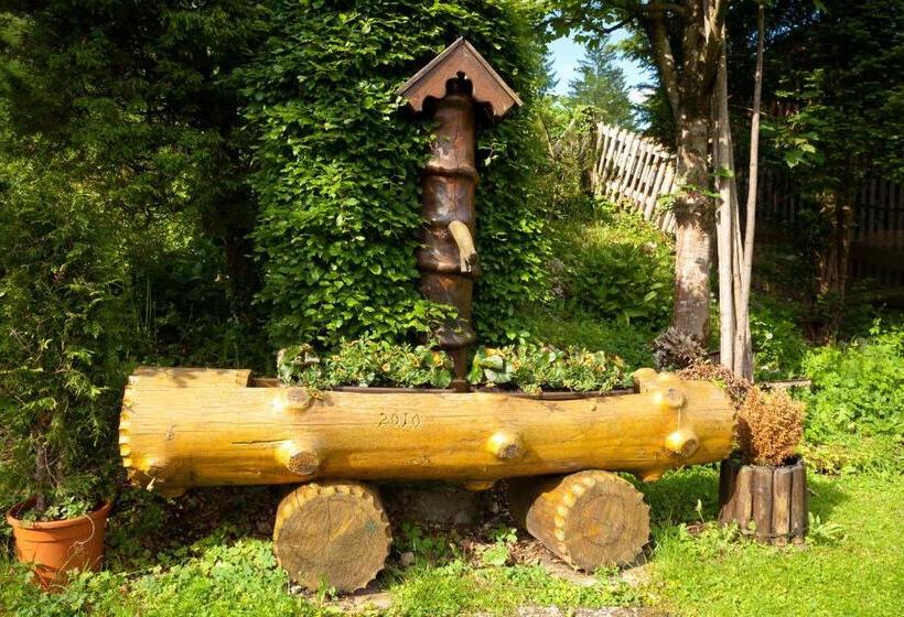 تختخواب و صبحانه Gästehaus Kerschbaum