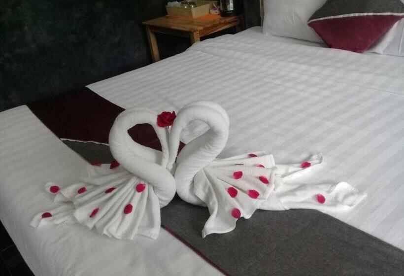 Keeree Loft Resort คีรีลอฟท์รีสอร์ท