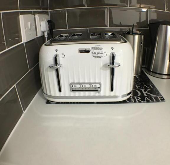 پانسیون Parsons Street