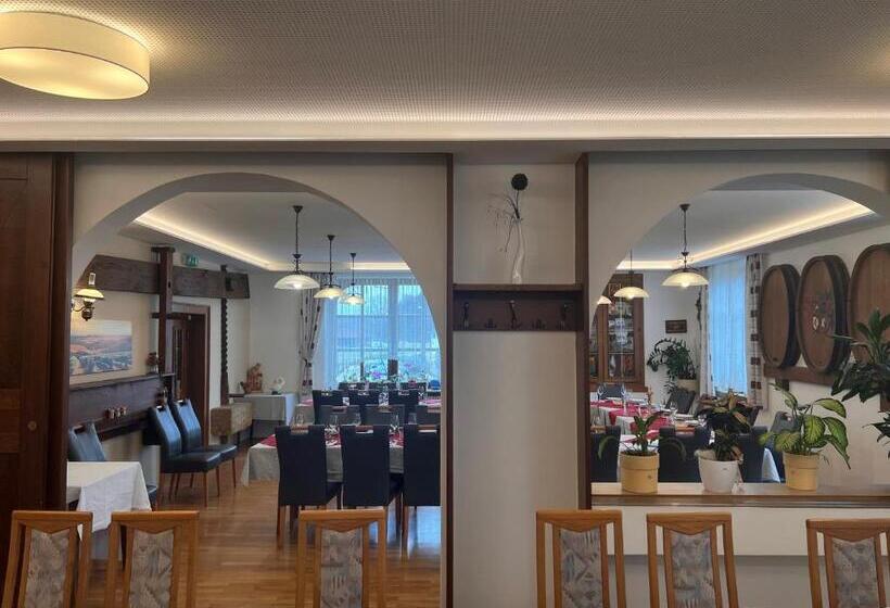 فندق صغير Gasthof Wagner Restaurant Pension