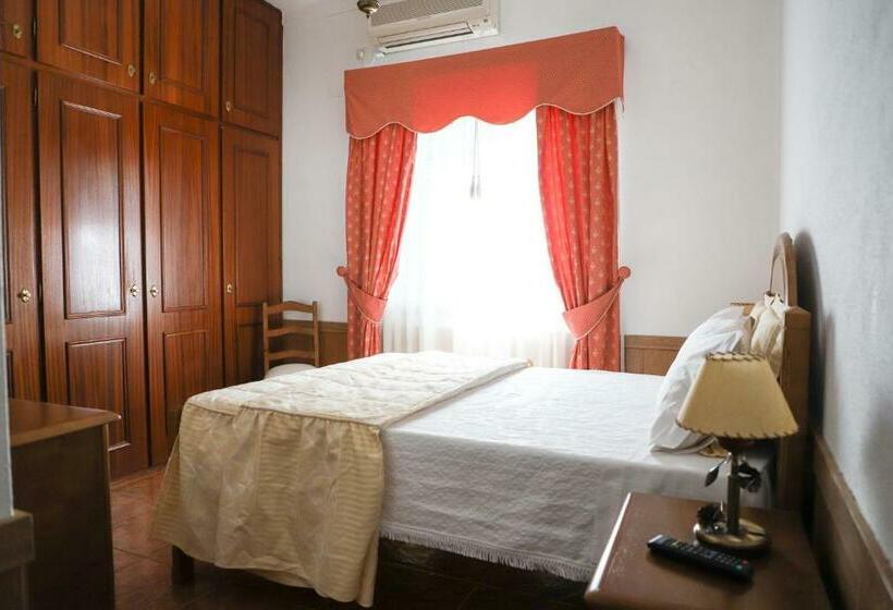 住宿加早餐  Alojamento Local Familiar