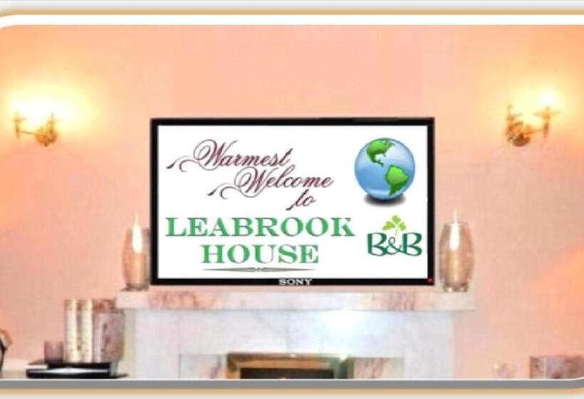 ベッドアンドブレックファースト Leabrook House