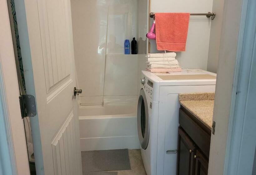 بنسيون Vancouver Jenny S Guesthouse