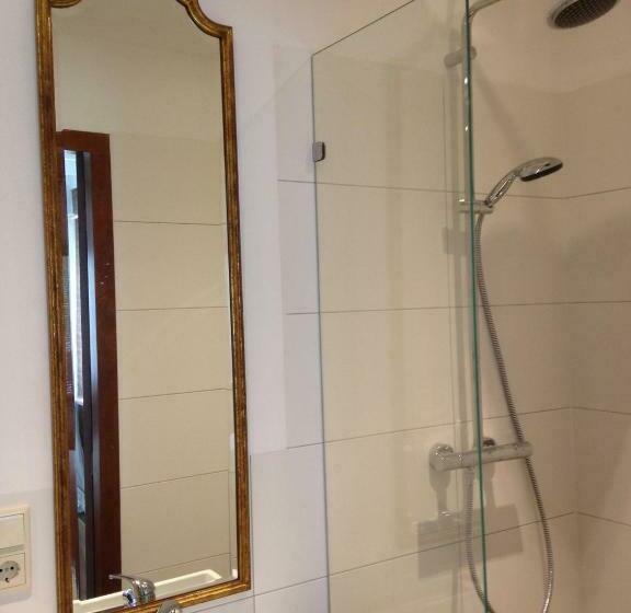 تختخواب و صبحانه Hofje7