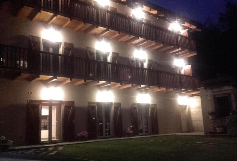 فندق Cascinetta32