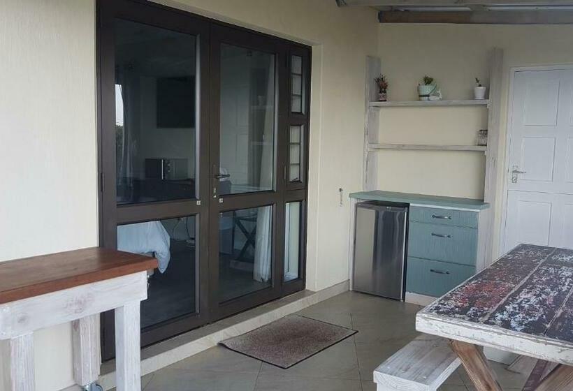 پانسیون Casa Seaviews