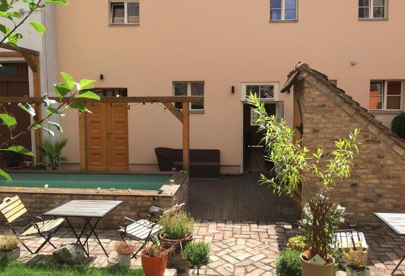 Rathaus Pension 1685