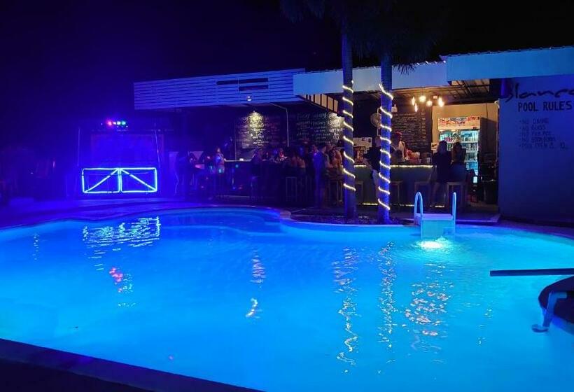 منتجع Blanco Hideout Railay   Youth Hostel 18 To 35 Only