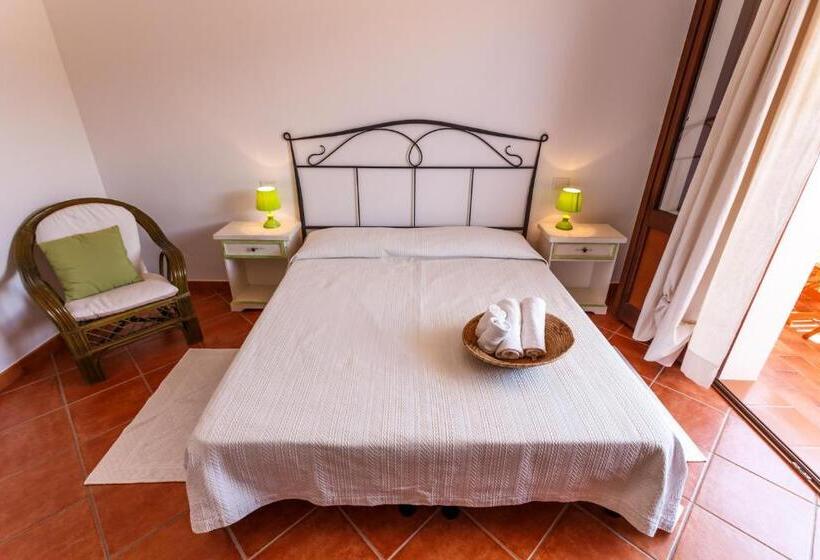 تختخواب و صبحانه La Colbula