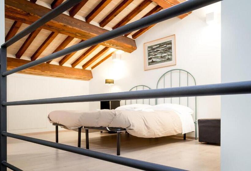 ペンション Guesthouse Via Di Gracciano   Adults Only