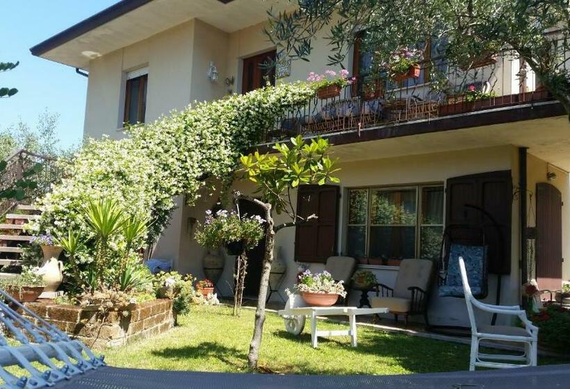 تختخواب و صبحانه A Casa Di Gabri