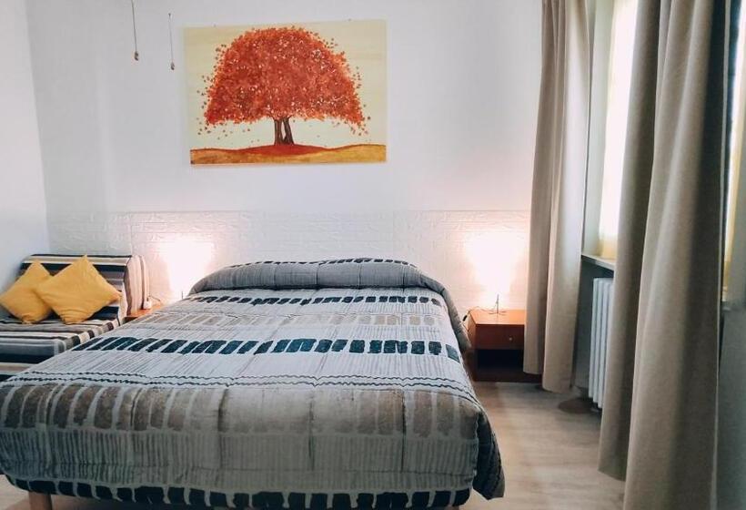 مبيت وإفطار Casa Elvezia Guest House