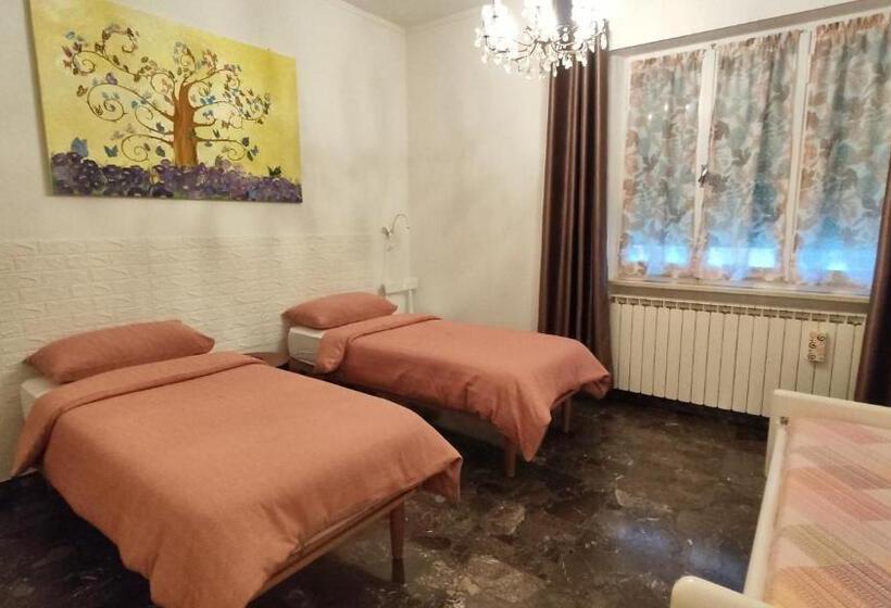 مبيت وإفطار Casa Elvezia Guest House