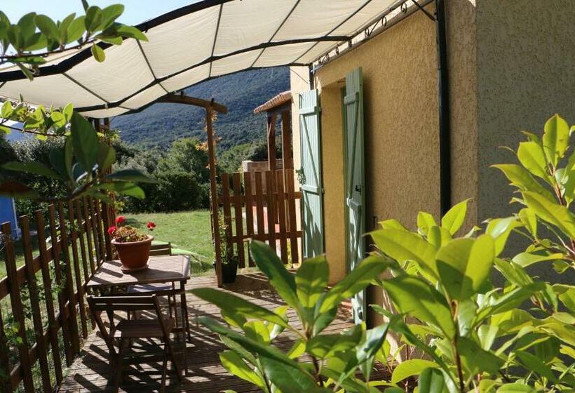 ベッドアンドブレックファースト La Claouzo