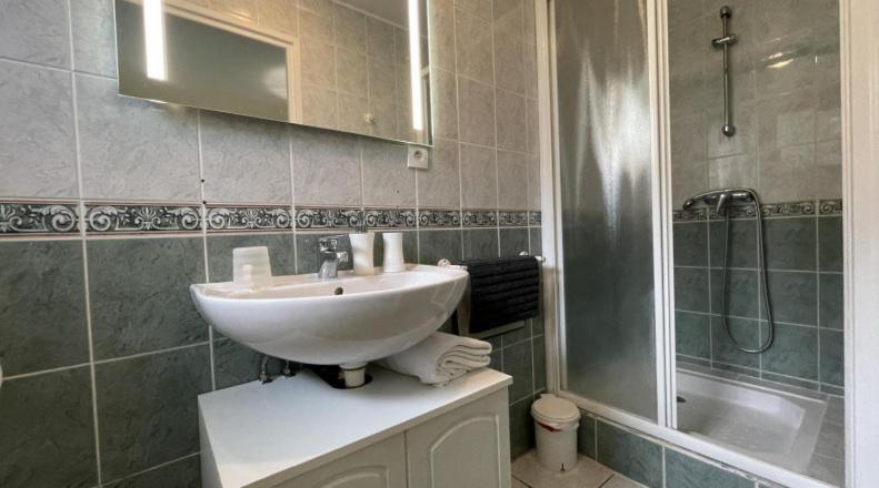 Bed and Breakfast Maison Zubiatia   3km Compostelle