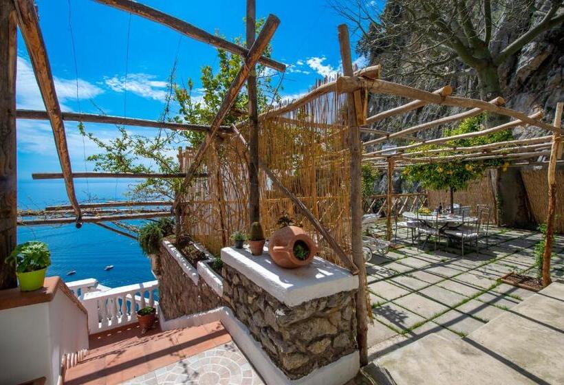 تختخواب و صبحانه Villa Briganti Seaview Terrace