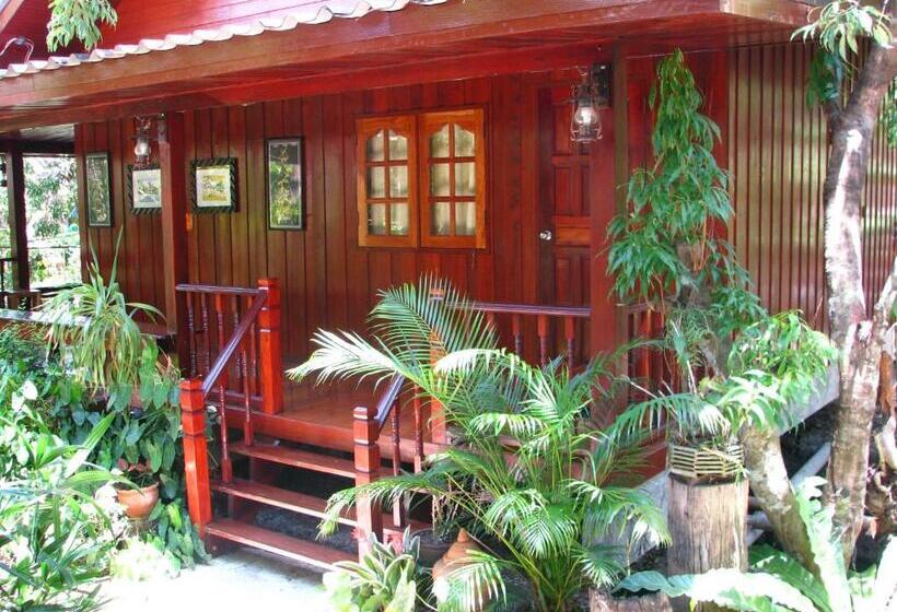 Baansuan Lychee Maeklong Resort Ampawa