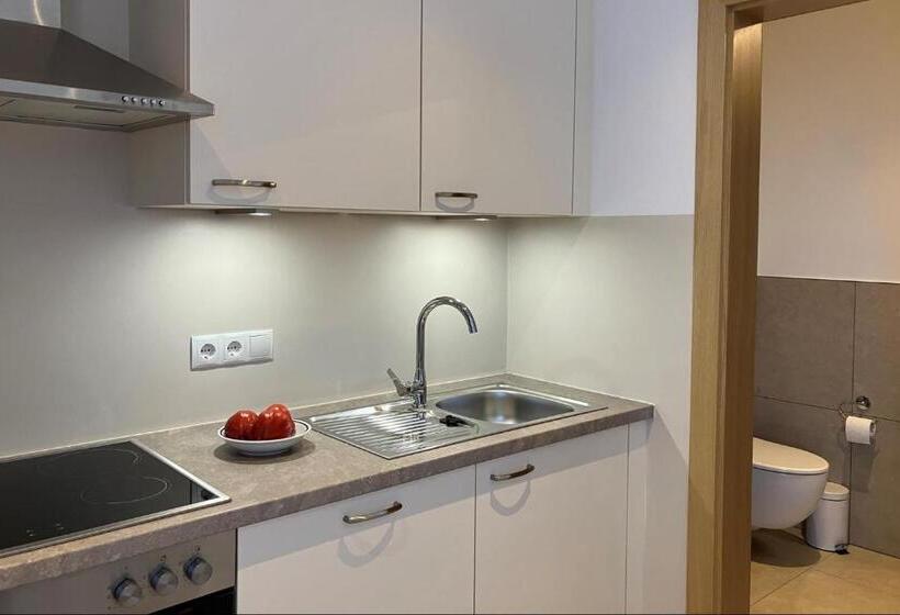 تختخواب و صبحانه Appartements Weisshauserhof