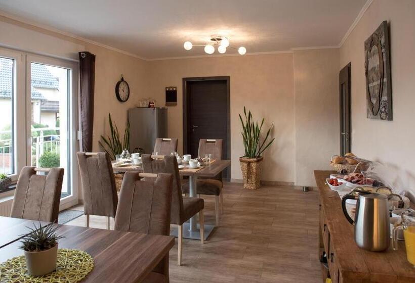 ベッドアンドブレックファースト Gästehaus Eifelzauber