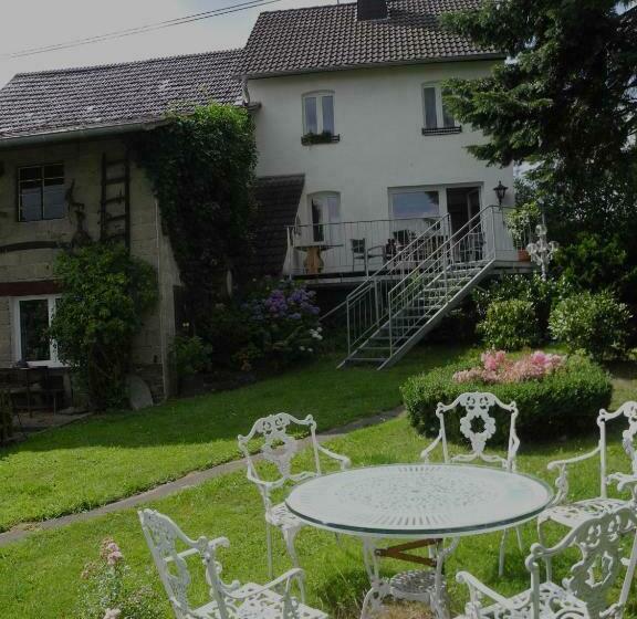 ベッドアンドブレックファースト Villa Luzia