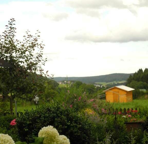 ベッドアンドブレックファースト Villa Luzia