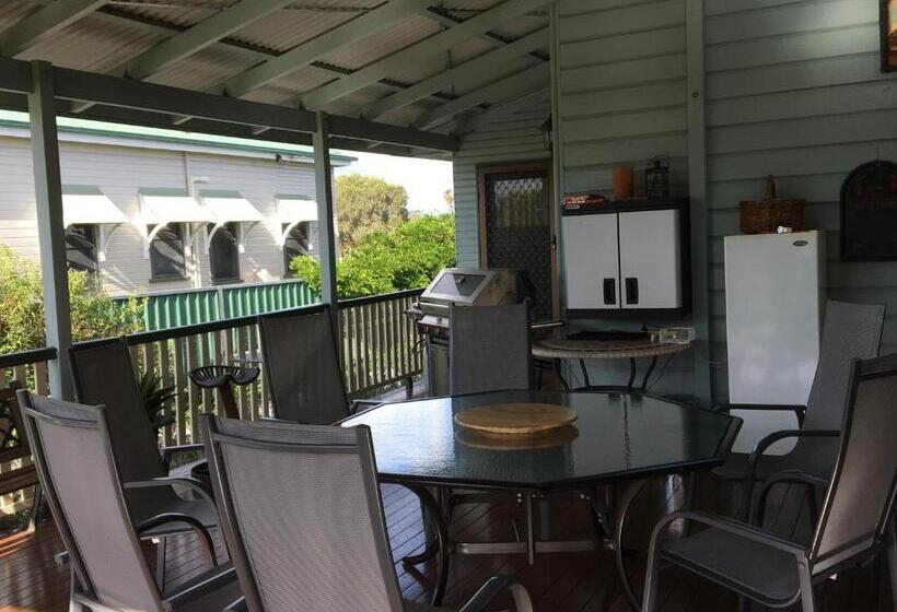 ペンション Pitstop Lodge Guesthouse B&b
