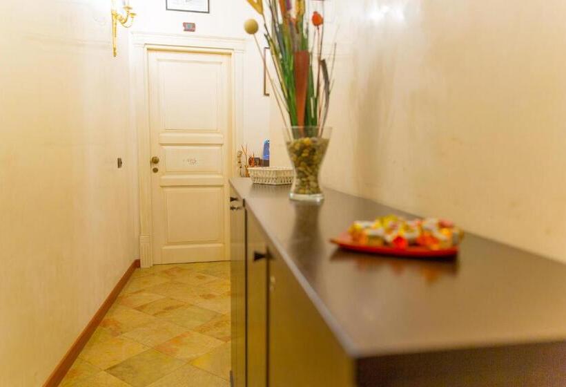 تختخواب و صبحانه Sweet Dream Trevi