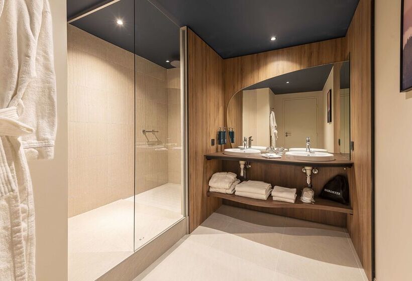 هتل Doubletree By Hilton Lyon Eurexpo & Spa