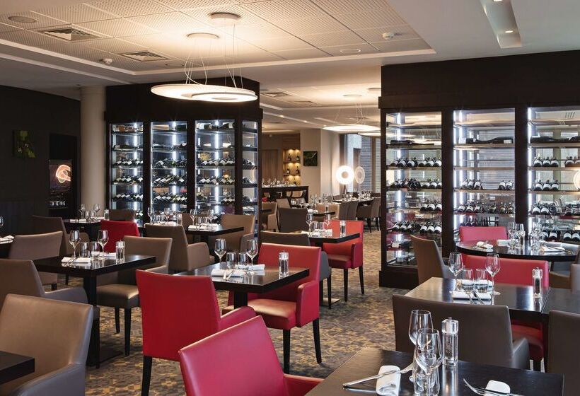 هتل Doubletree By Hilton Lyon Eurexpo & Spa