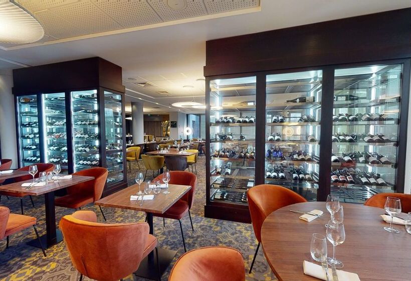 هتل Doubletree By Hilton Lyon Eurexpo & Spa