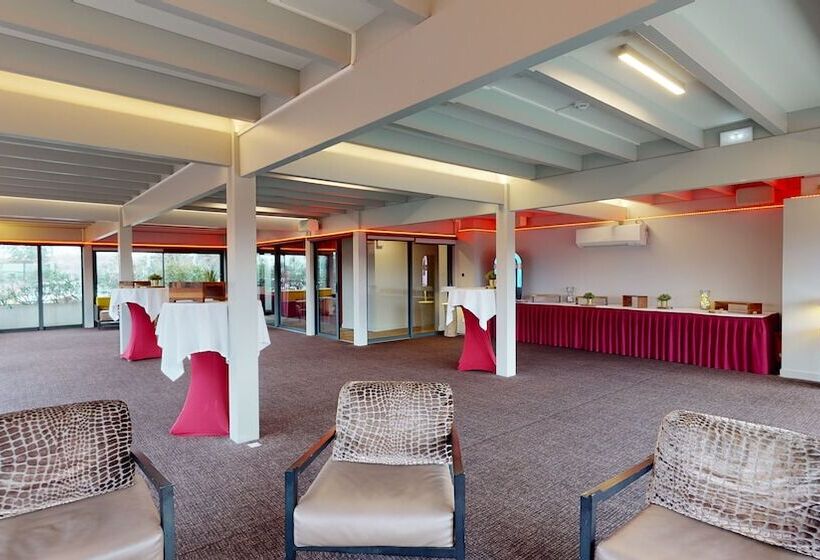 هتل Doubletree By Hilton Lyon Eurexpo & Spa