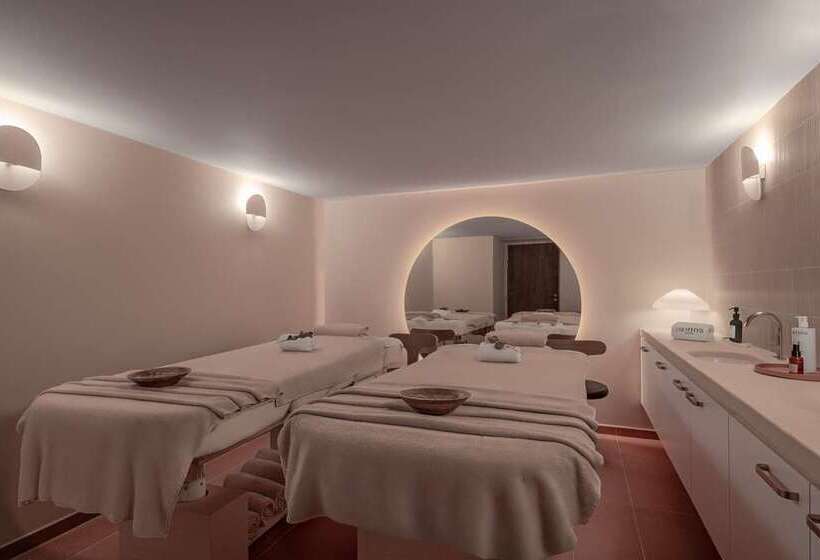 هتل Doubletree By Hilton Lyon Eurexpo & Spa