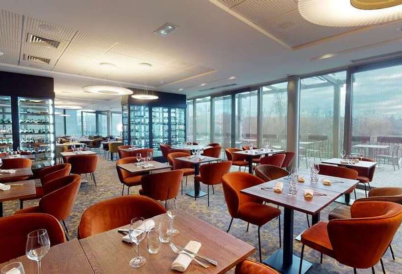 هتل Doubletree By Hilton Lyon Eurexpo & Spa